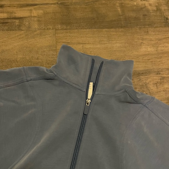 Lululemon Jacket Size 2 - Picture 2 of 4